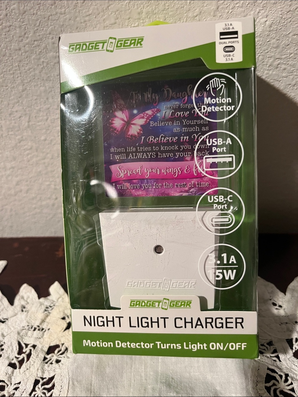 White Night Light Charger with Motion Detector and USB-A/USB-C Ports
